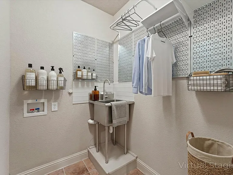 11553 Penick Way — Photo 14