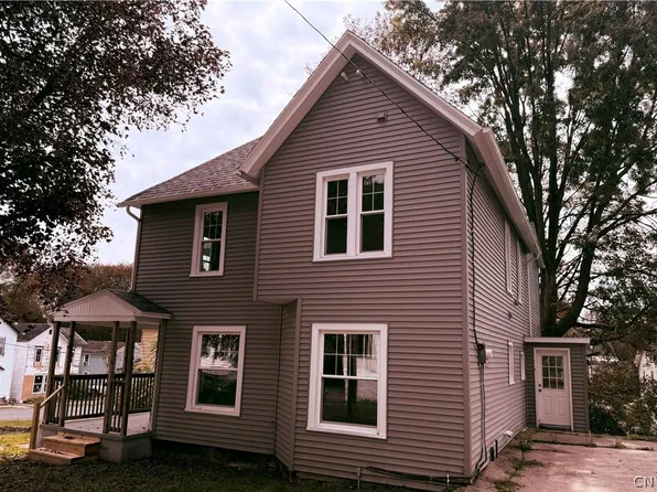 20 Barber St, Auburn, NY 13021