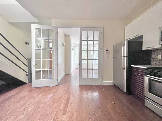 Rented by Doorway NYC, LLC | media 22