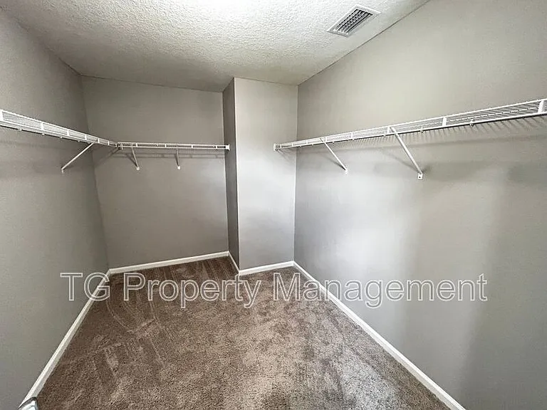 11646 Pacific Dogwood Ct — Photo 27