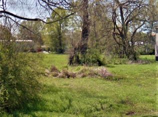 200 SE Front St, New Boston, TX 75570