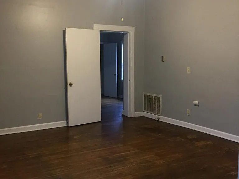1718 S 4th St #2 — Photo 6
