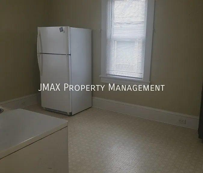 621 Elm Ave SE #2 — Photo 6