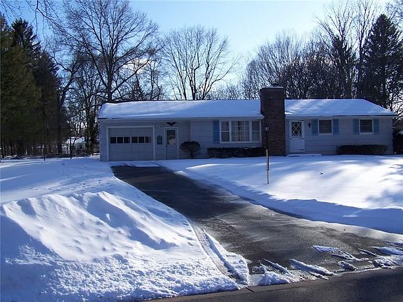 3rd image of 7 Meadowlark Dr