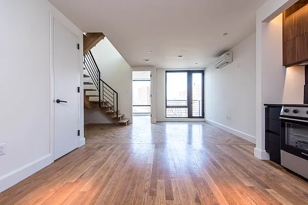 Rented by Nooklyn NYC LLC | media 68