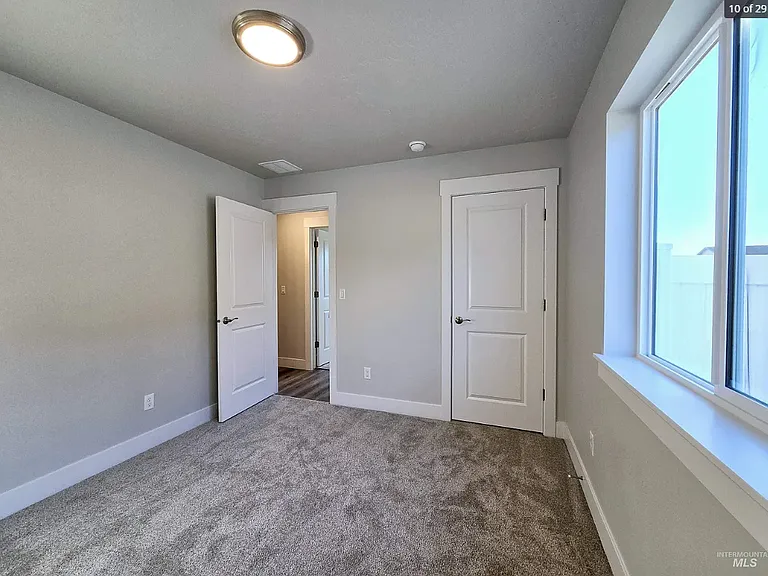 2650 Augusta Ave — Photo 7
