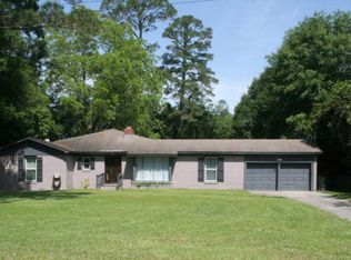 536 S Macon St, Jesup, GA 31545