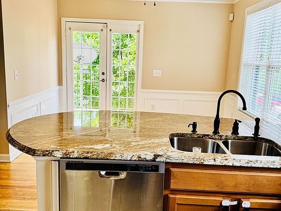 4th image of 2092 Ayrsley Town Blvd Unit B
