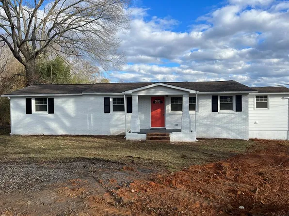 1256 Tender Ln, Cascade, VA 24069