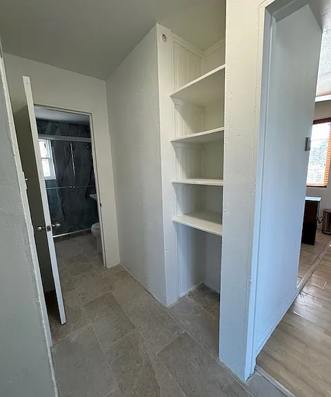1663 Burton St — Photo 9
