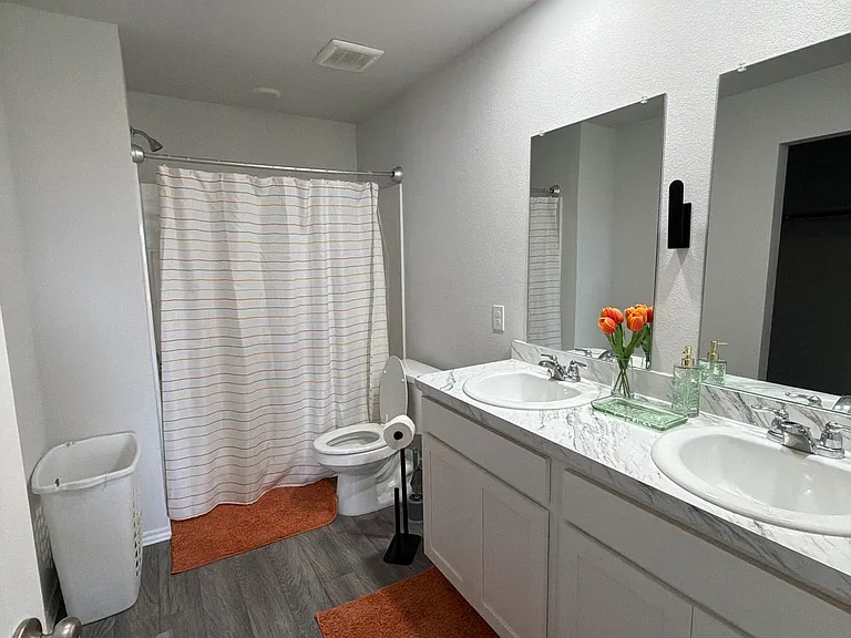 Eagles Nest Dr — Photo 4
