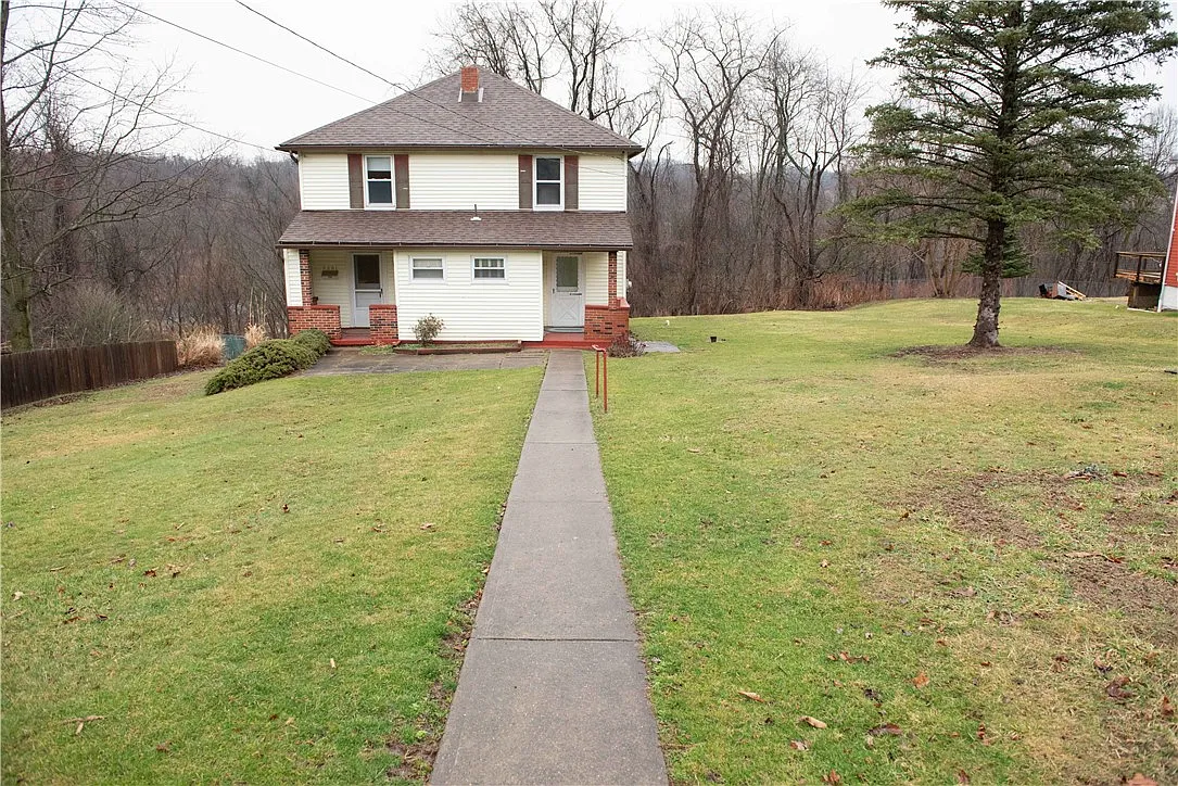 9201 Pine St photo 1