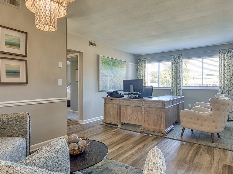 Andover Apartments — Photo 12