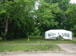 392 N McCord St, Benton Harbor, MI 49022
