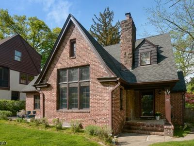25 Clonavor Rd, West Orange, NJ, 07052
