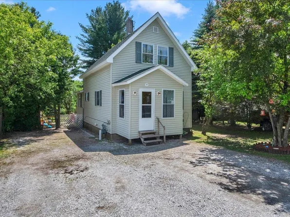 97 School Street, Sheldon, VT 05483