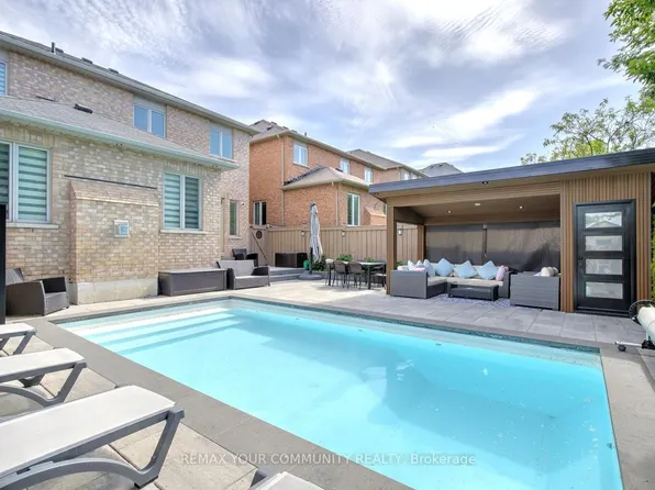16 Muret Cres, Vaughan, ON L6A 4S4