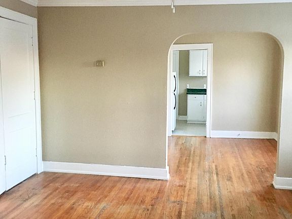 3rd image of 2855 E Admiral Ct