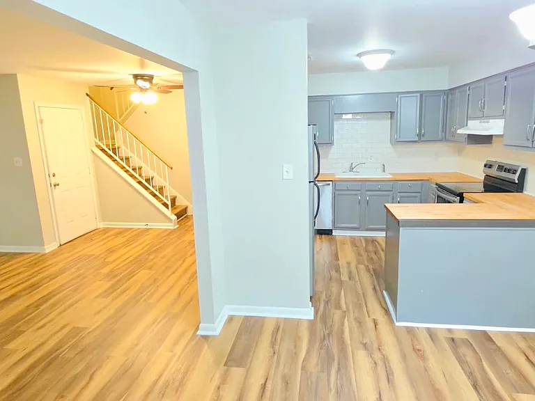 4717 Walden Pond Dr #A — Photo 8