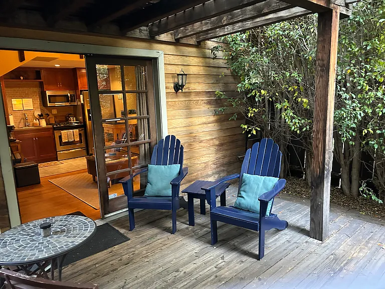 6621 De Longpre Ave — Photo 16
