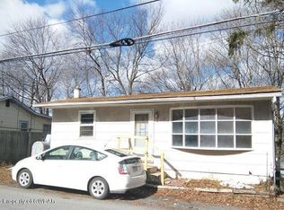 189 Lake Rd, Saylorsburg, PA 18353