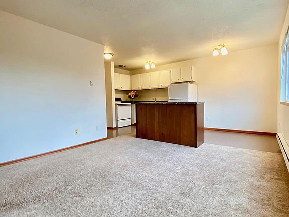 5th image of 1221 E Olive St #203