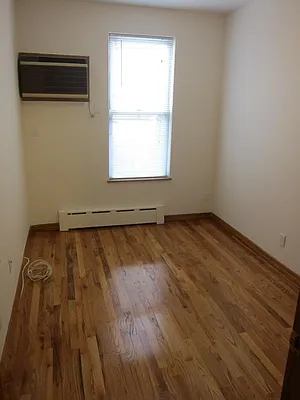 Rented by Realty 2000 Corp | media 45