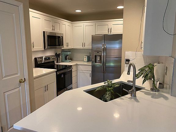 2nd image of 5963 N Cobbler Ln