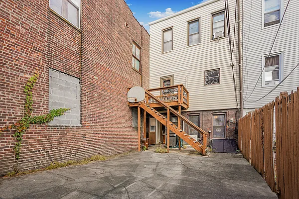Sold by Ben Bay Realty Co. of Bay Ridge | media 36