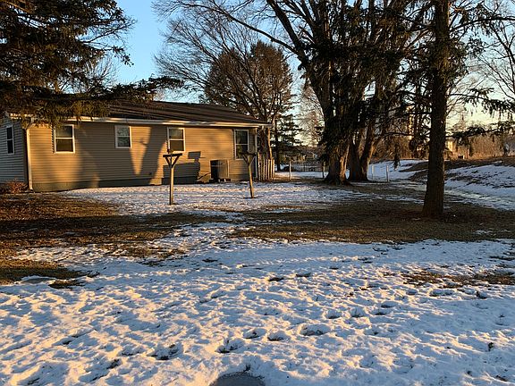 4th image of 218 Haven Ave