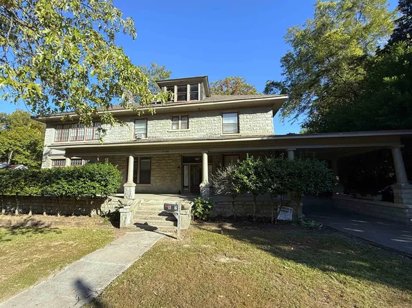 3160 Spottswood Ave, Memphis, TN 38111