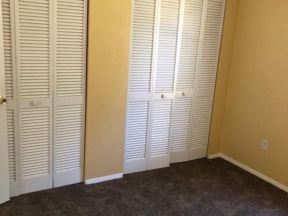 3rd image of 240 Orchard St APT 4