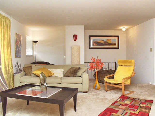 2nd Fl., Living Room