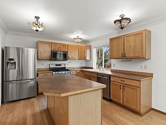 2nd image of 2432 118th Pl SE