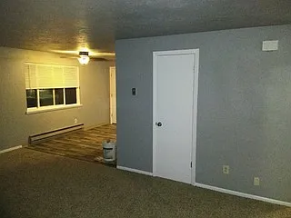 1370 S Vermont Ave #1 — Photo 4