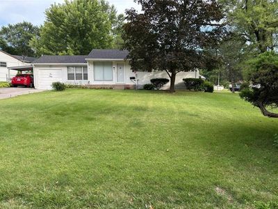 250 Roderick Dr, Saint Louis, MO, 63137