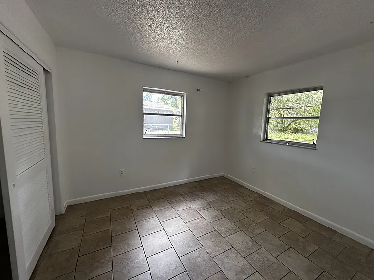 3 Lake Ct — Photo 9