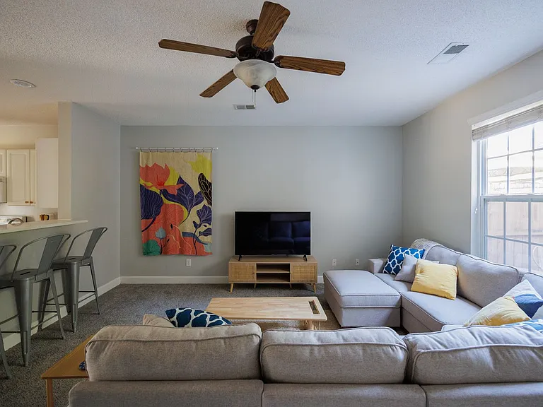 3044 Sugarberry Ln — Photo 4