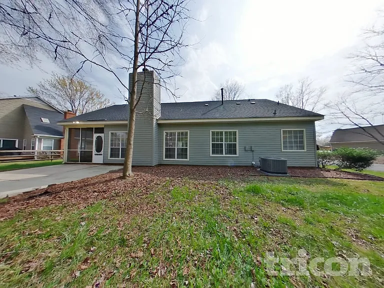 11901 Harris Pointe Dr — Photo 17