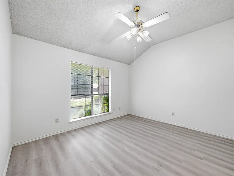 2103 Overview Ln — Photo 14