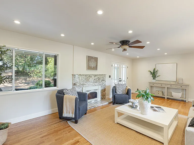 525 Keyes Ave — Photo 12