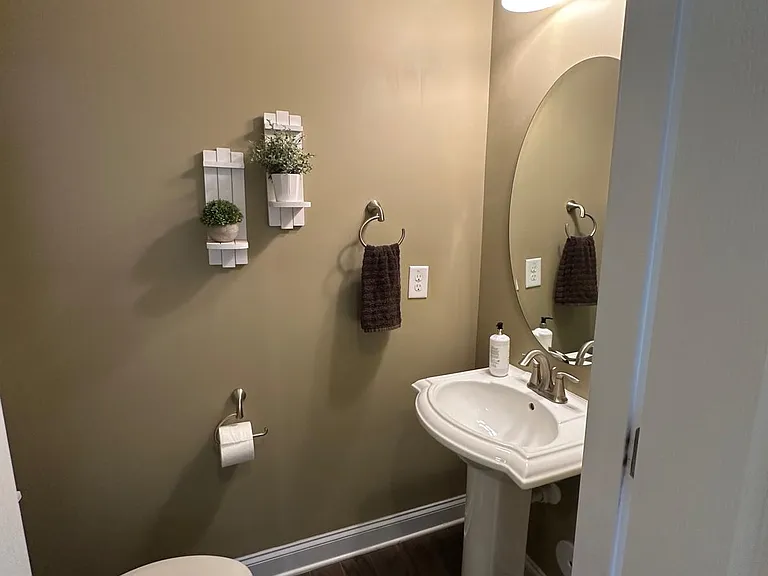 124 Spring Pine Ln — Photo 6
