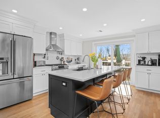 322 Bunker Hill St #B, Boston, MA 02129