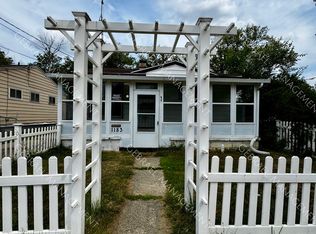 1183 E Lorado Ave, Flint, MI 48505