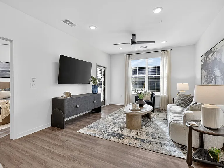 Switch Luxury Apartments — Photo 9