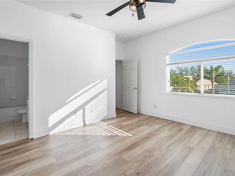 10888 Cory Lake Dr — Photo 41