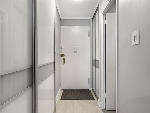 4th image of 224 E 60th St APT 8G