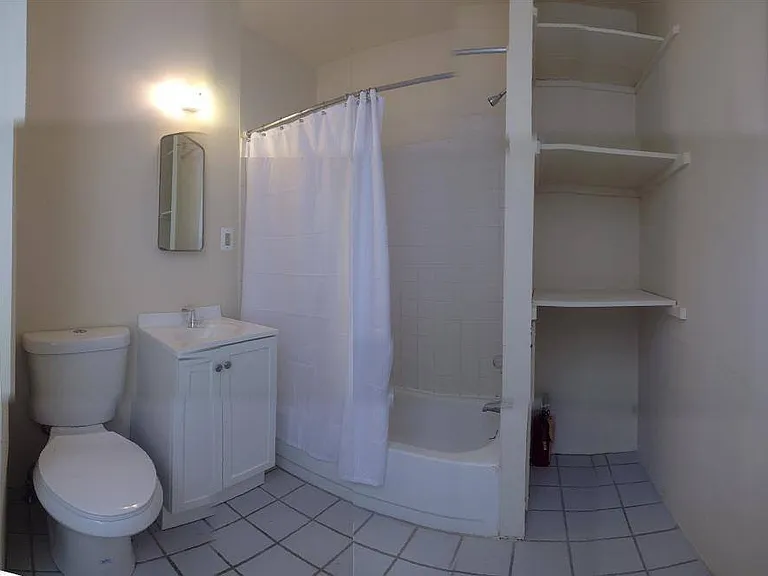 424 W Chelten Ave #2R — Photo 10