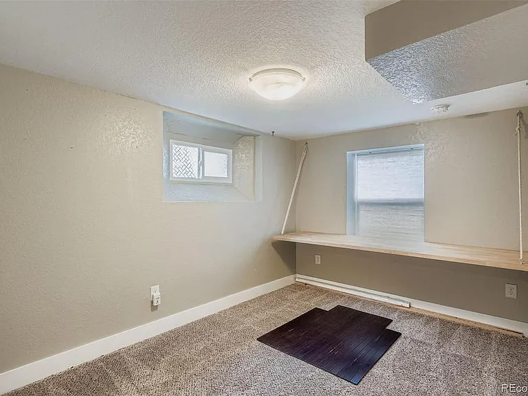 3070 Ash St — Photo 18