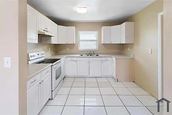721 NW 6th Ave — Photo 6